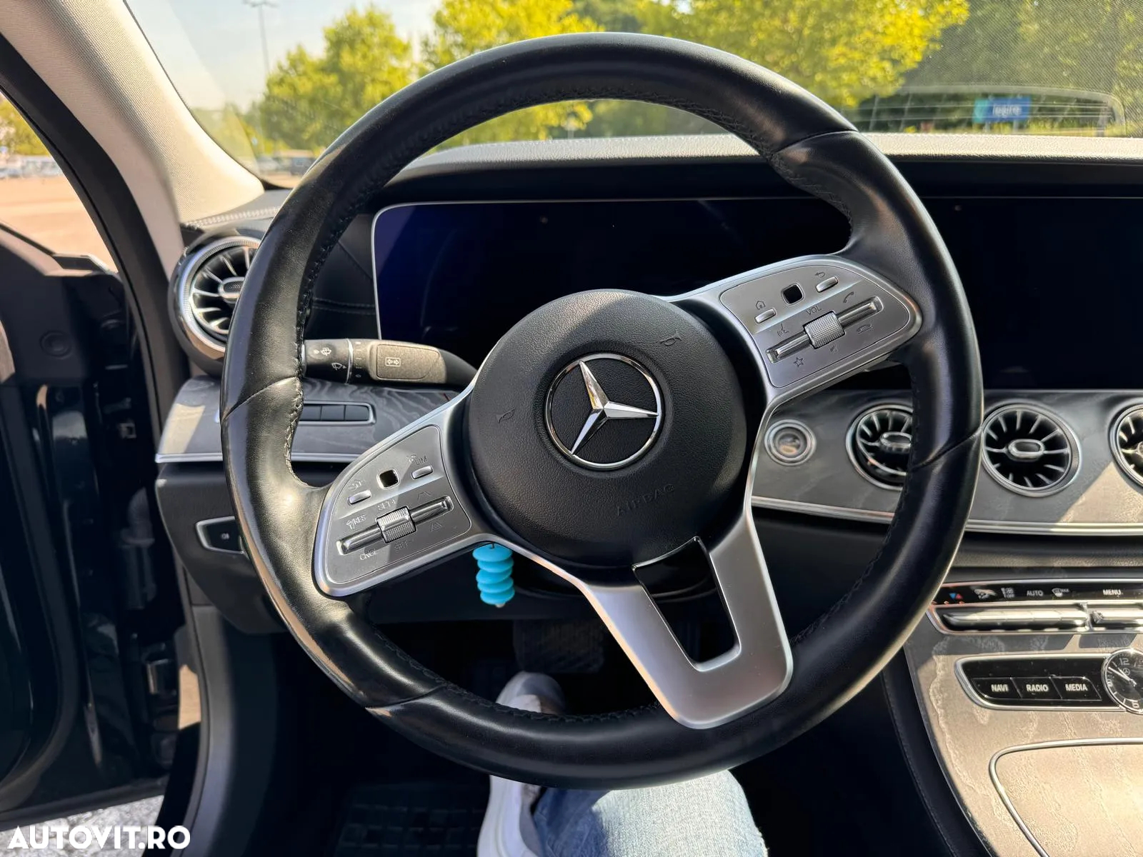 Mercedes-Benz CLS 350 d 4MATIC Aut - 28