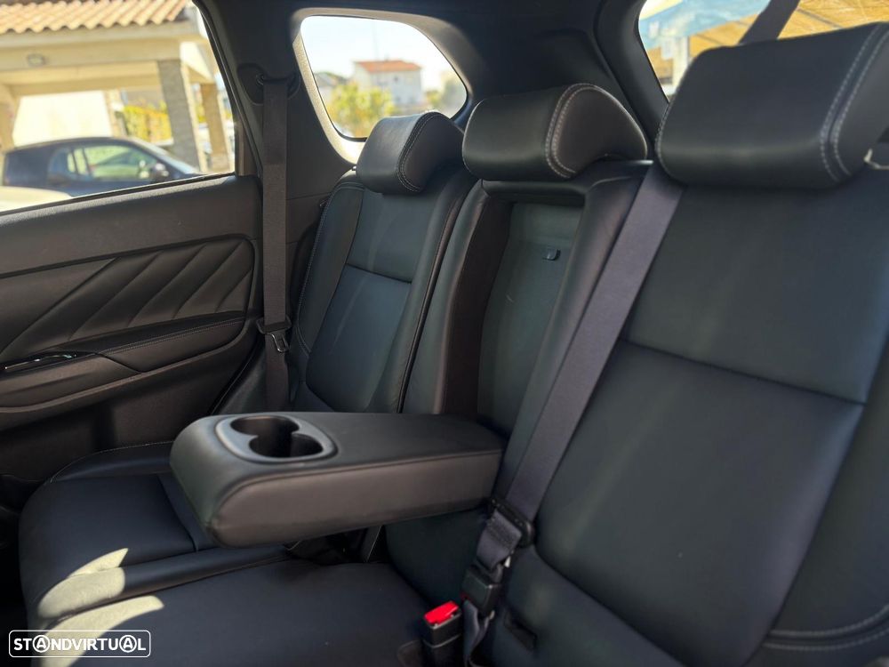 Mitsubishi Outlander 2.0 Intense Navi - 7