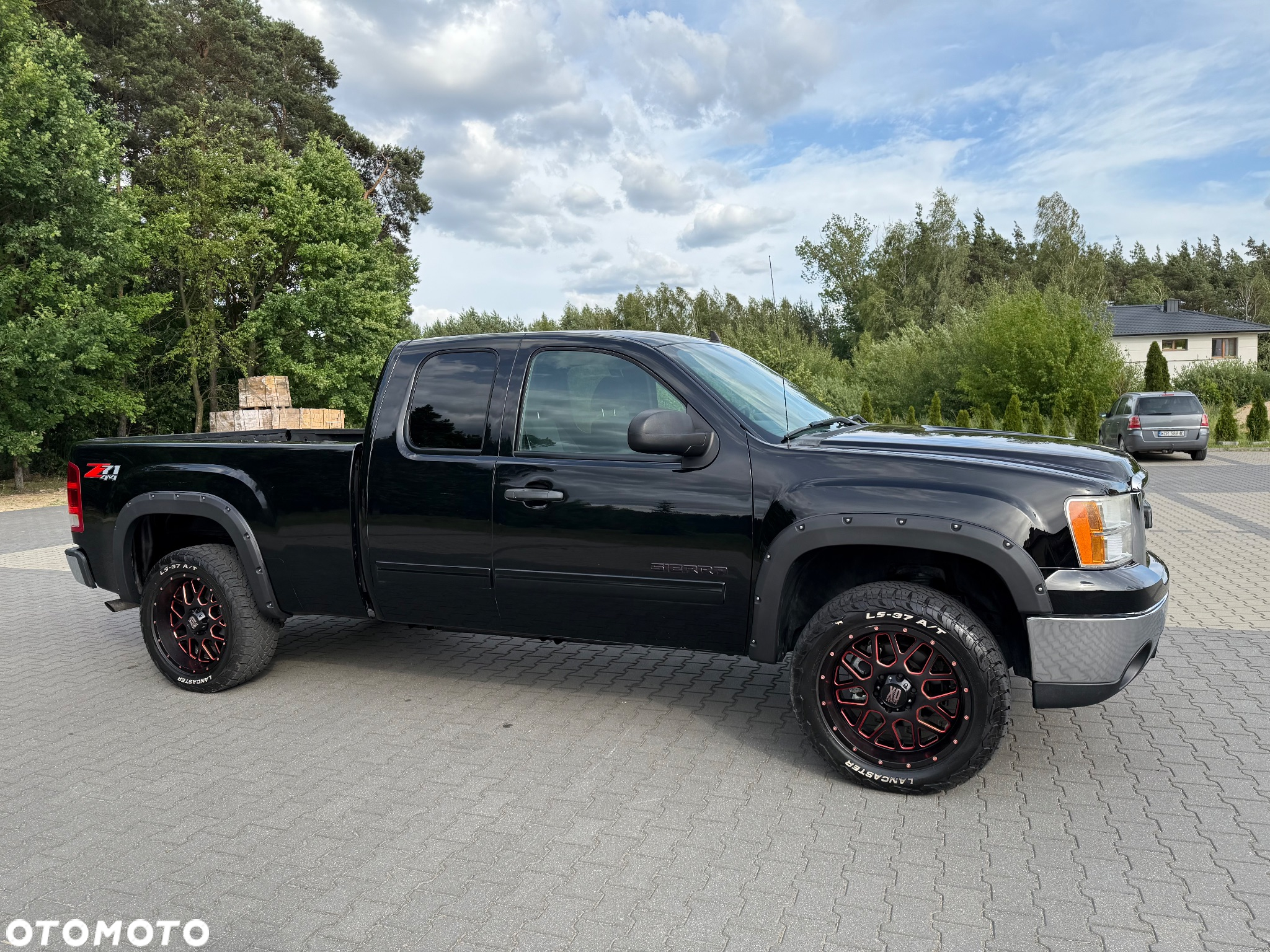 GMC Sierra - 11