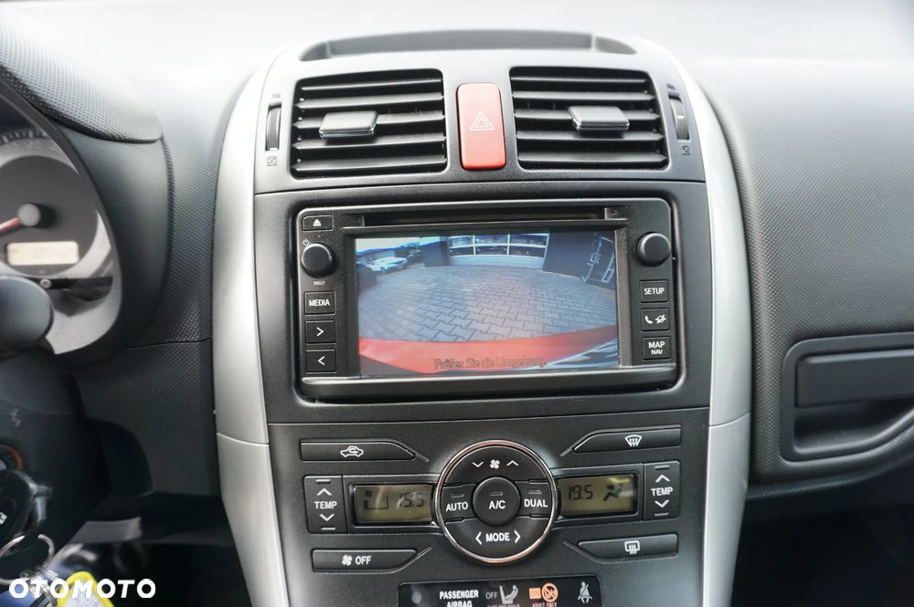 Toyota Auris 1.6 Executive - 34