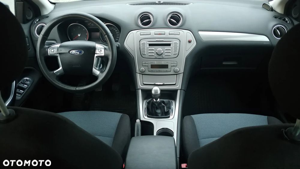 Ford Mondeo 1.8 TDCi Silver X - 2