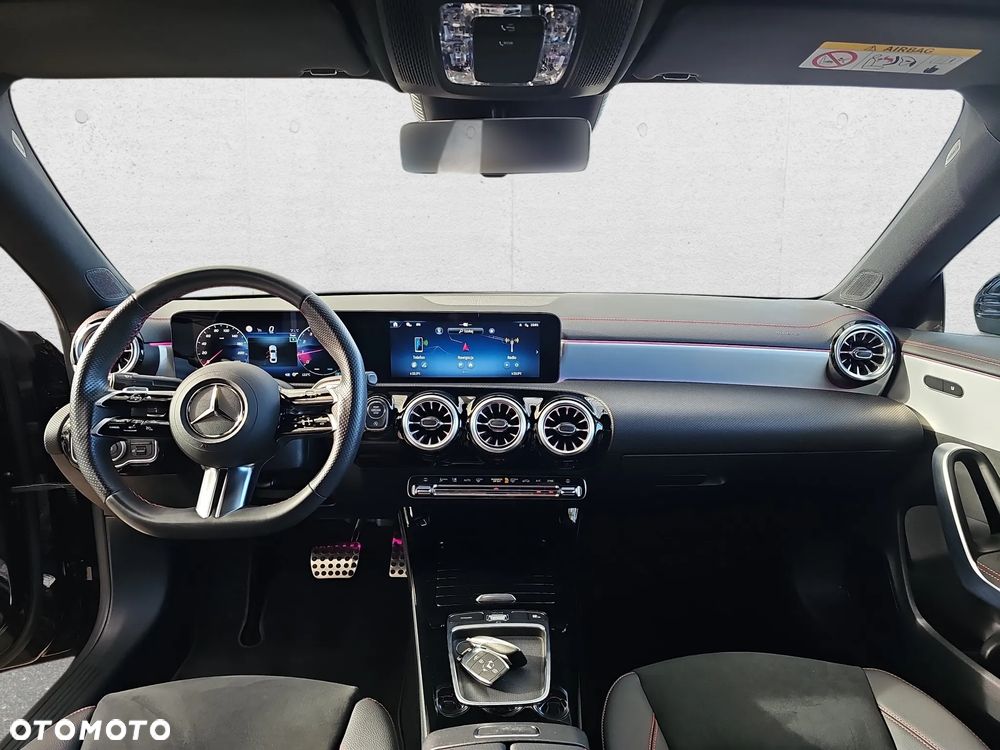 Mercedes-Benz CLA 200 mHEV AMG Line 7G-DCT - 18