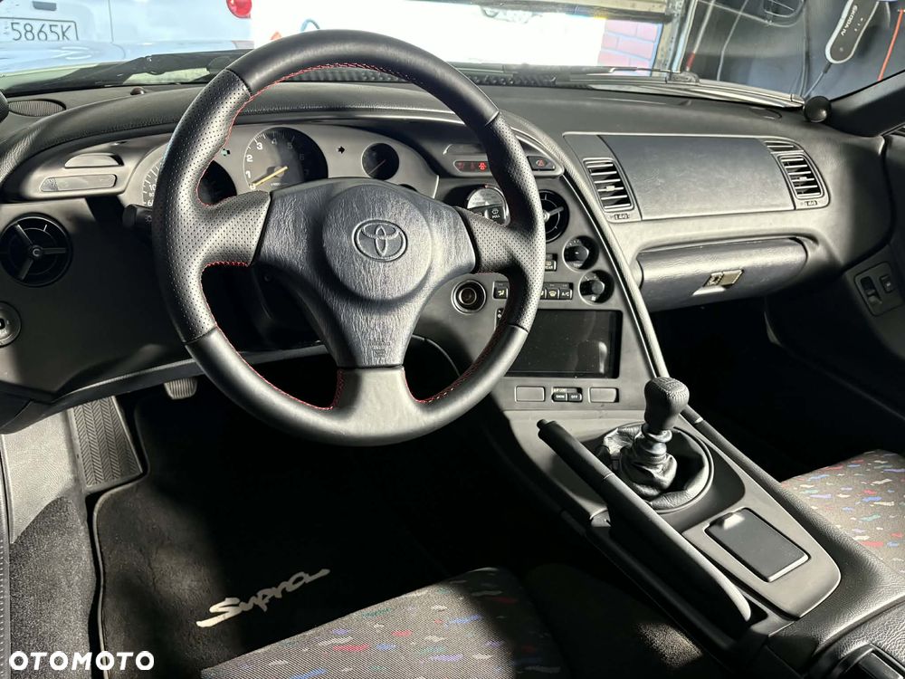 Toyota Supra - 8