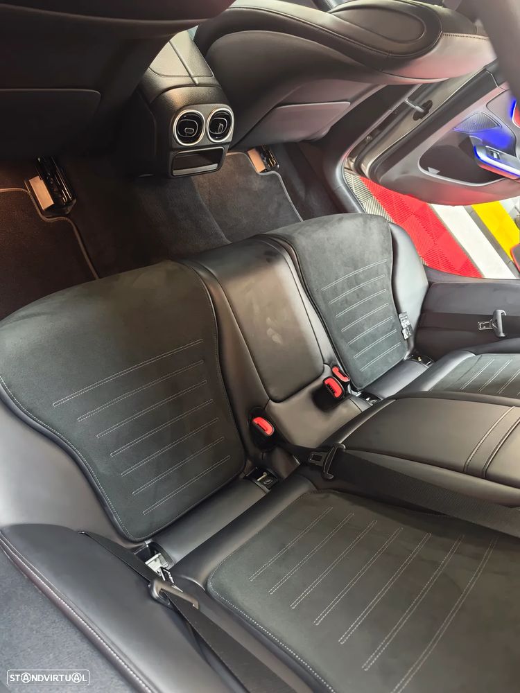 Mercedes-Benz C 300 - 11