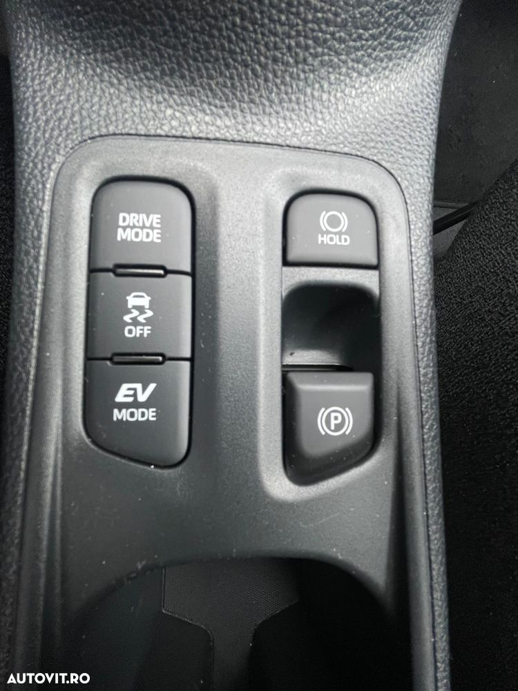 Toyota Aygo X 1.5l HEV 116CP Active - 13