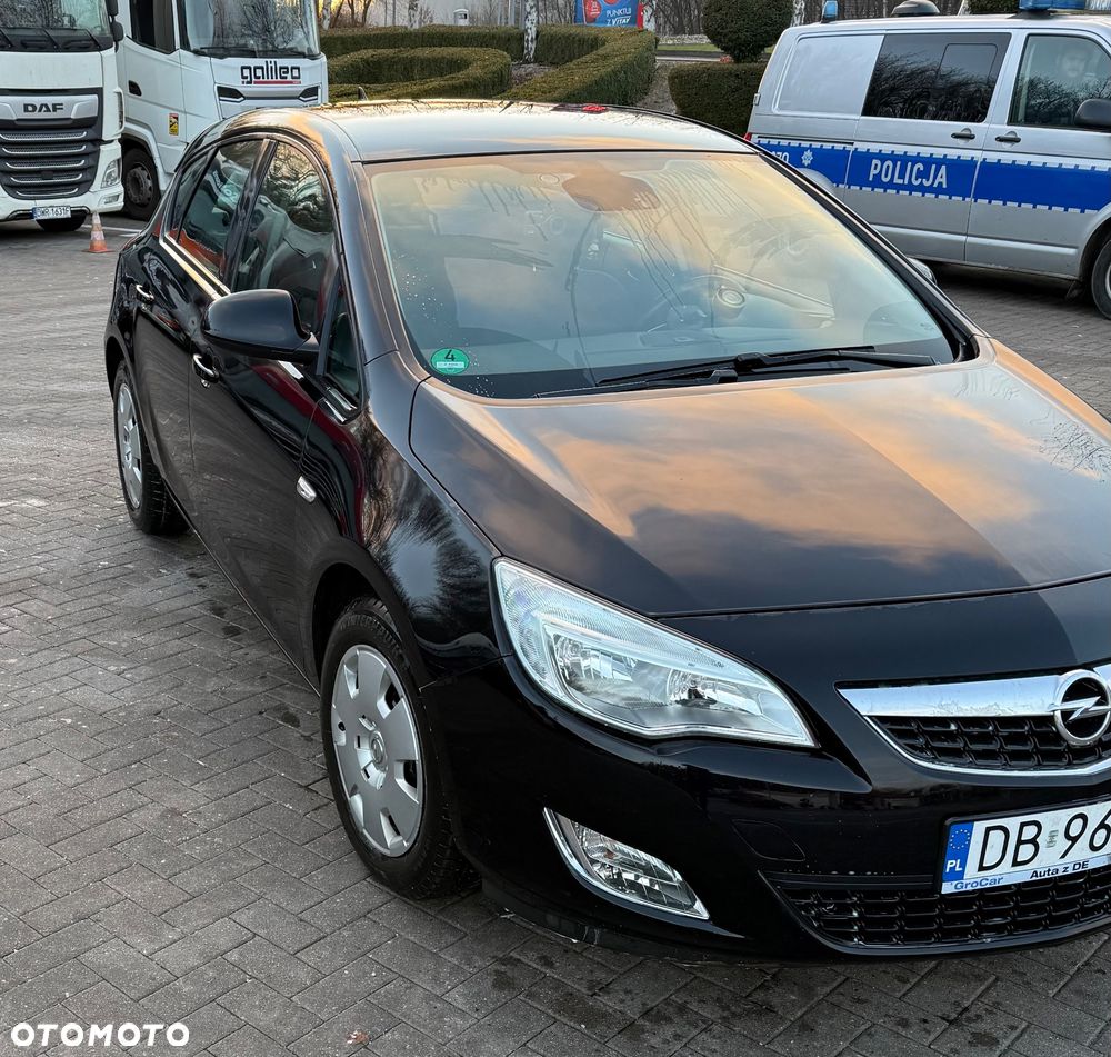 Opel Astra 1.4 Turbo Cosmo - 2