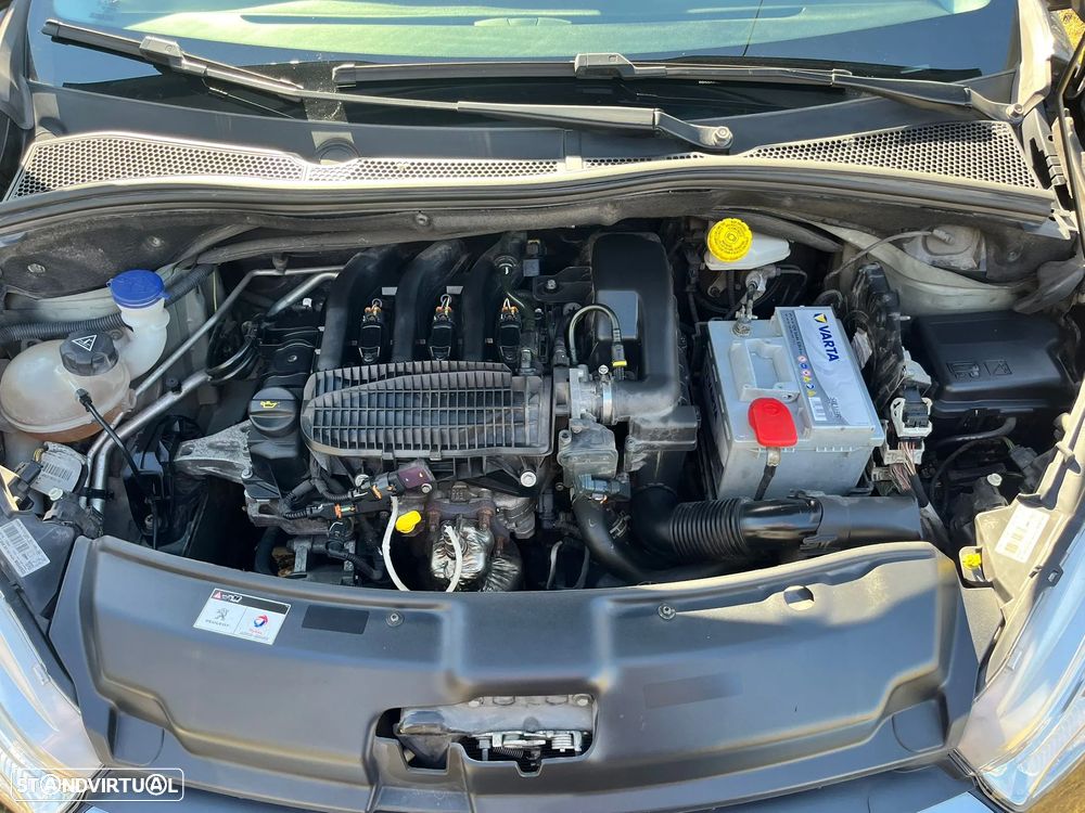 Peugeot 208 1.2 PureTech Active - 36