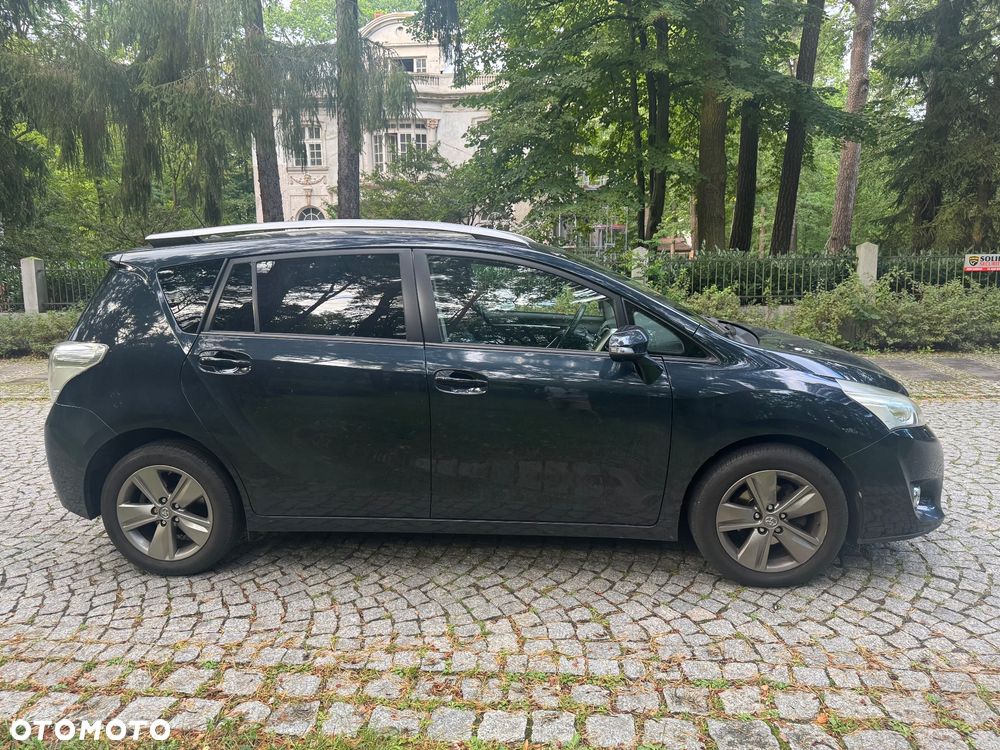 Toyota Verso 1.8 Prestige EU5 7os - 8