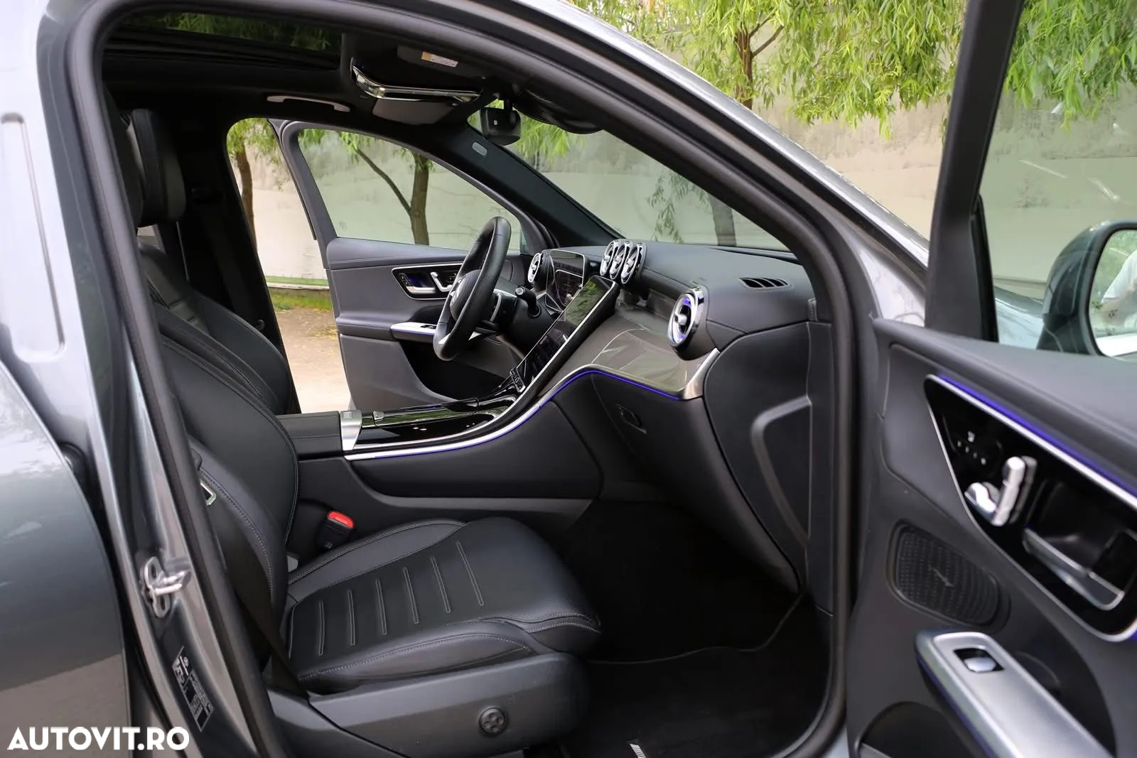 Mercedes-Benz GLC 300 4Matic 9G-TRONIC AMG Line Advanced - 12
