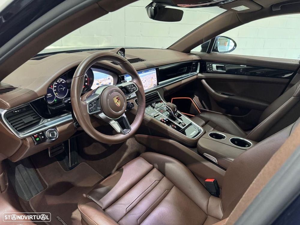 Porsche Panamera - 8