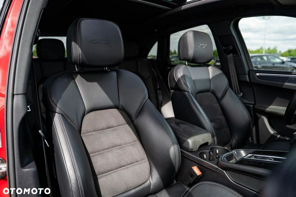 Porsche Macan GTS - 26