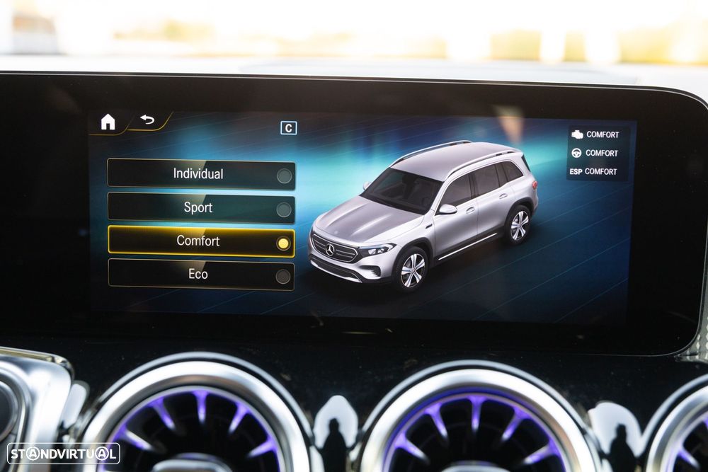 Mercedes-Benz EQB 300 4Matic AMG Line - 37