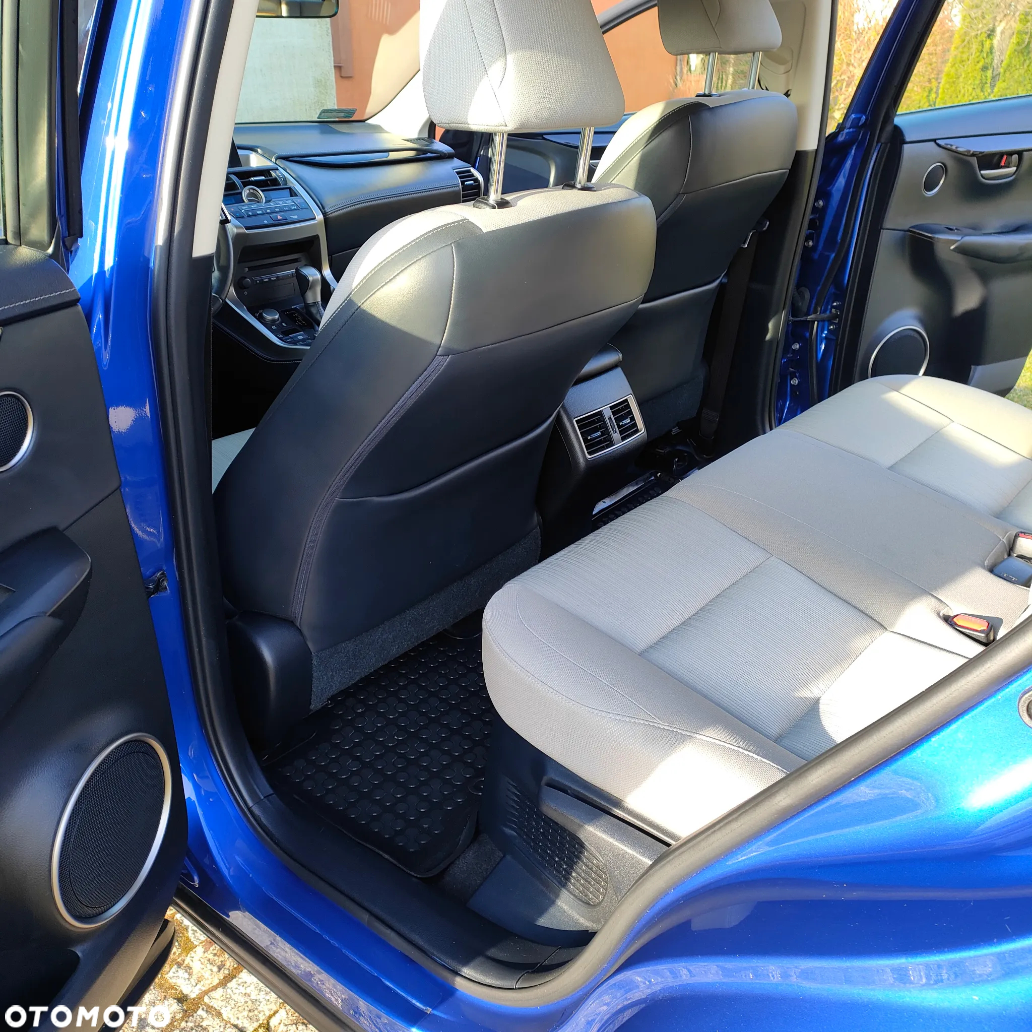 Lexus NX 300h Comfort AWD - 9