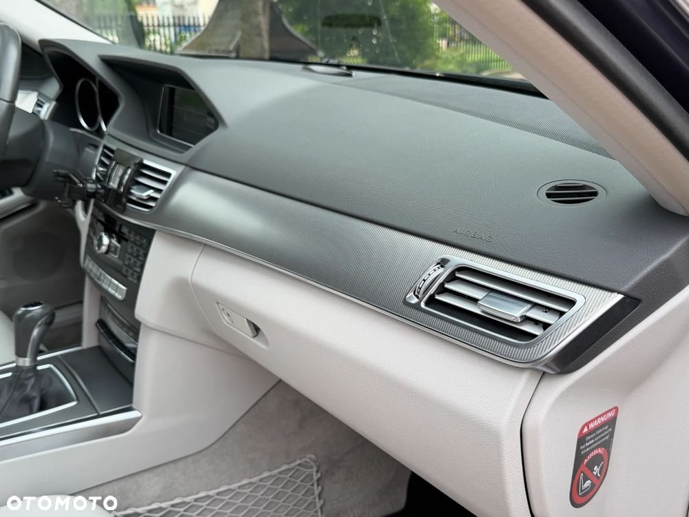 Mercedes-Benz Klasa E 200 Avantgarde - 28