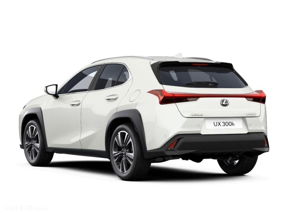 Lexus UX - 4