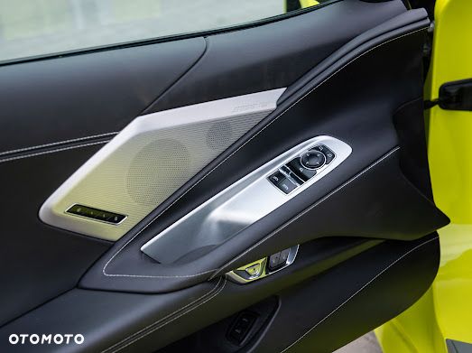 Chevrolet Corvette - 19