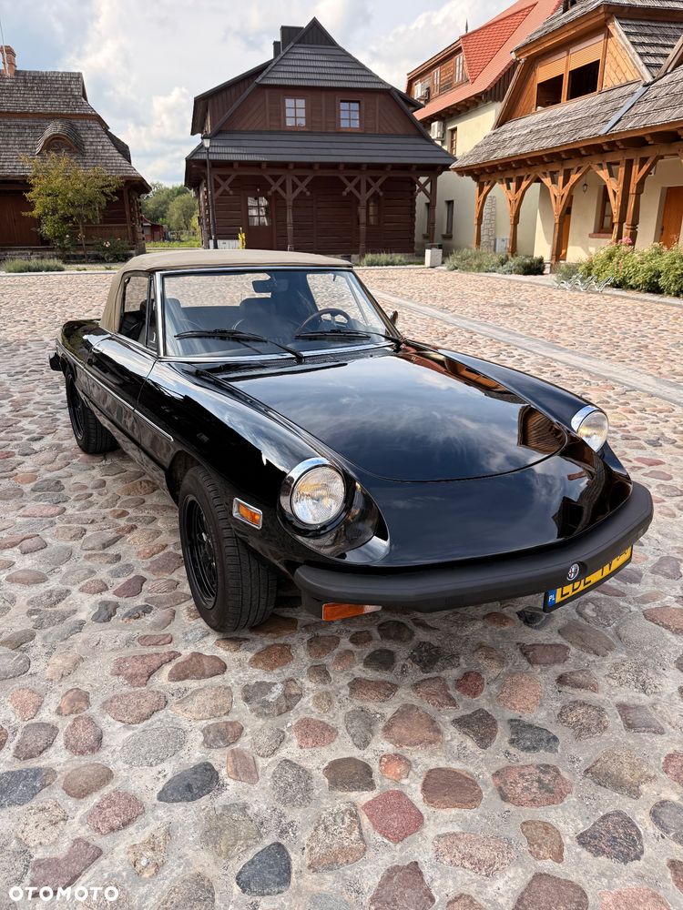 Alfa Romeo Spider 1976 photo 2
