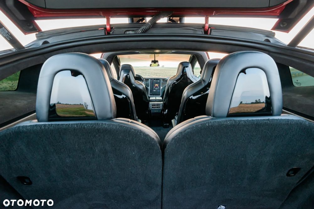 Tesla Model X 90D Allradantrieb - 11