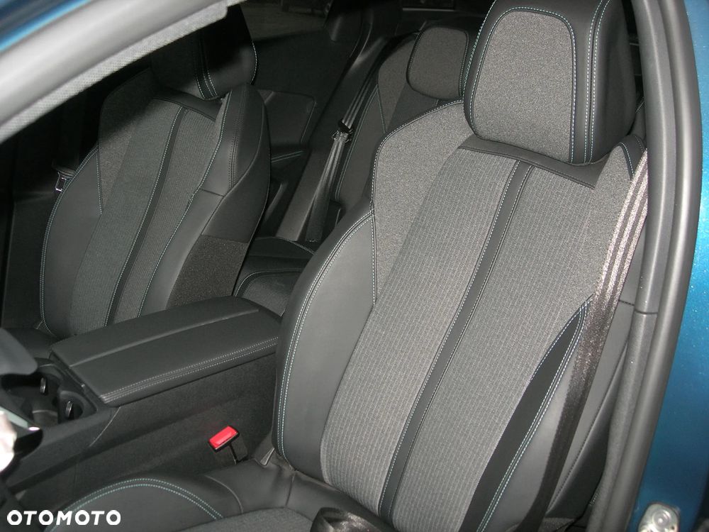 Peugeot 3008 PureTech 130 Stop & Start GPF EAT8 Allure Pack - 13