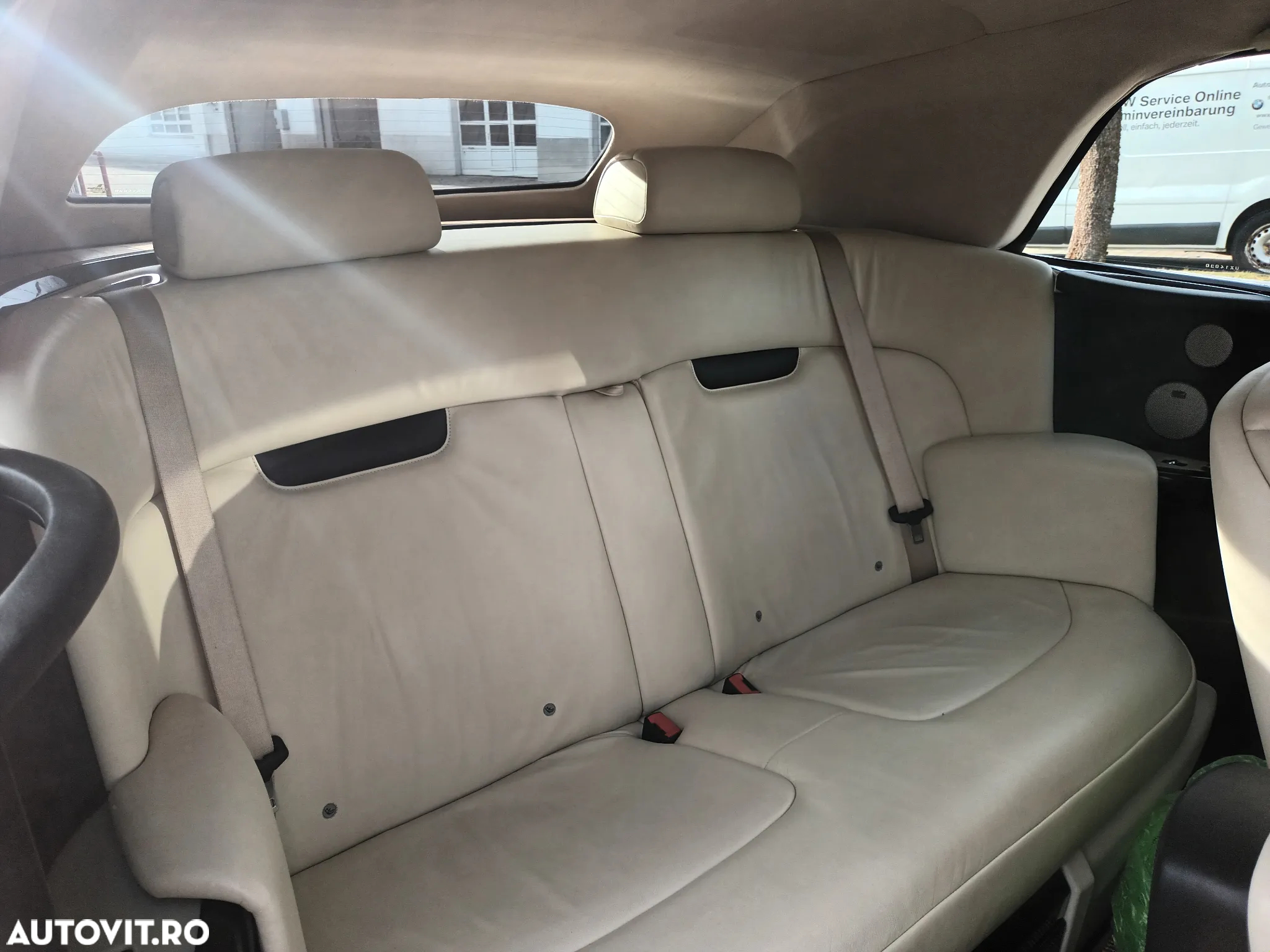 Rolls-Royce Phantom Drophead Coupe - 18