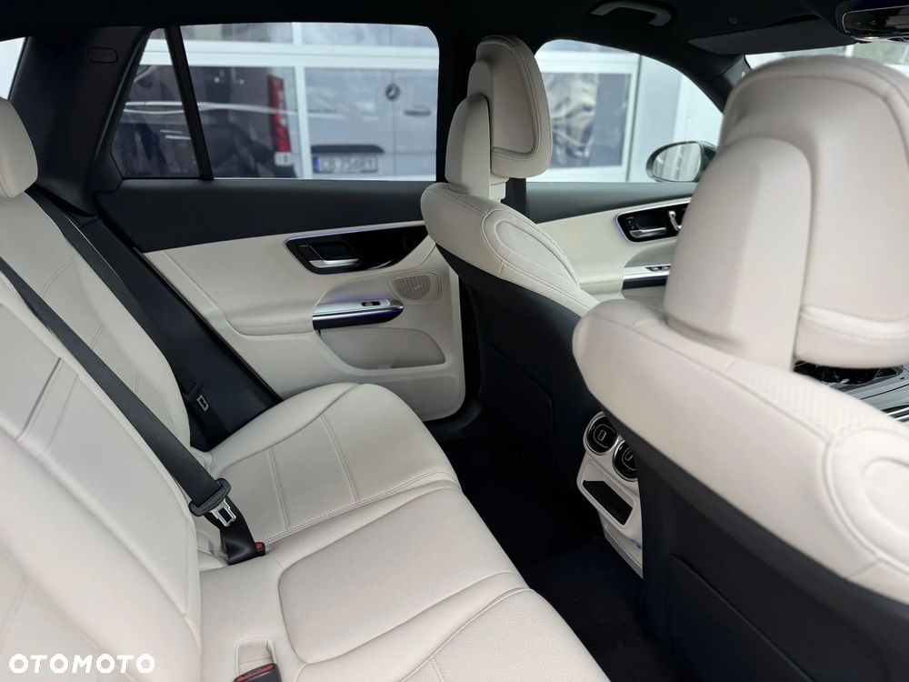 Mercedes-Benz GLC 300 e 4-Matic Avantgarde - 18