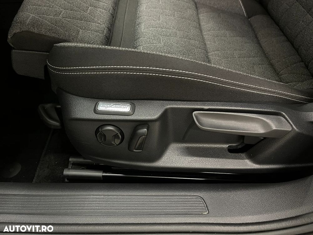 Volkswagen Passat 2.0 TDI DSG Comfortline - 21