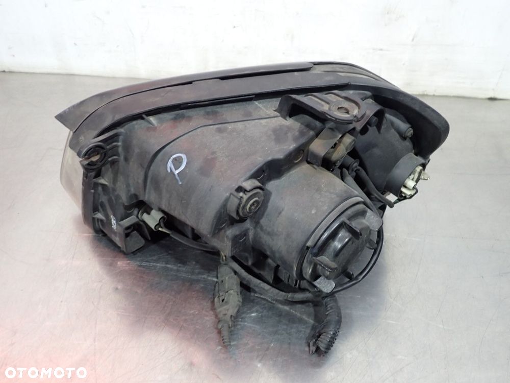 LAMPA PRAWA PRZEDNIA KIA MAGENTIS I LIFT - 4