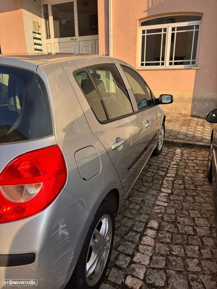 Renault Clio - 5