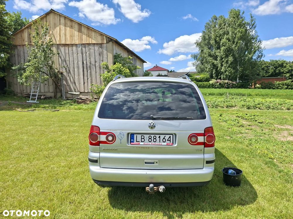 Volkswagen Sharan 1.9 TDI Basis - 4