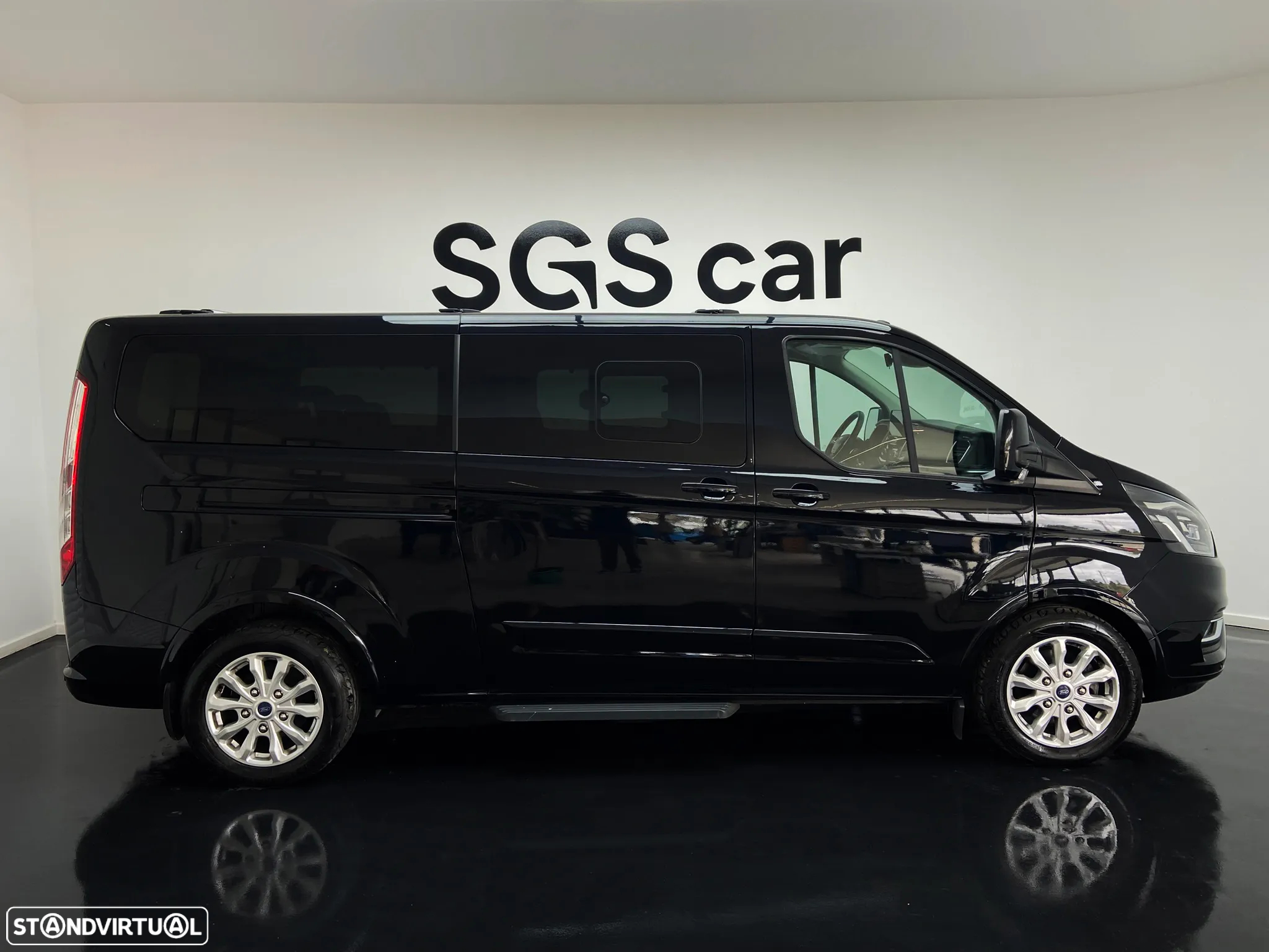 Ford Tourneo Custom - 5
