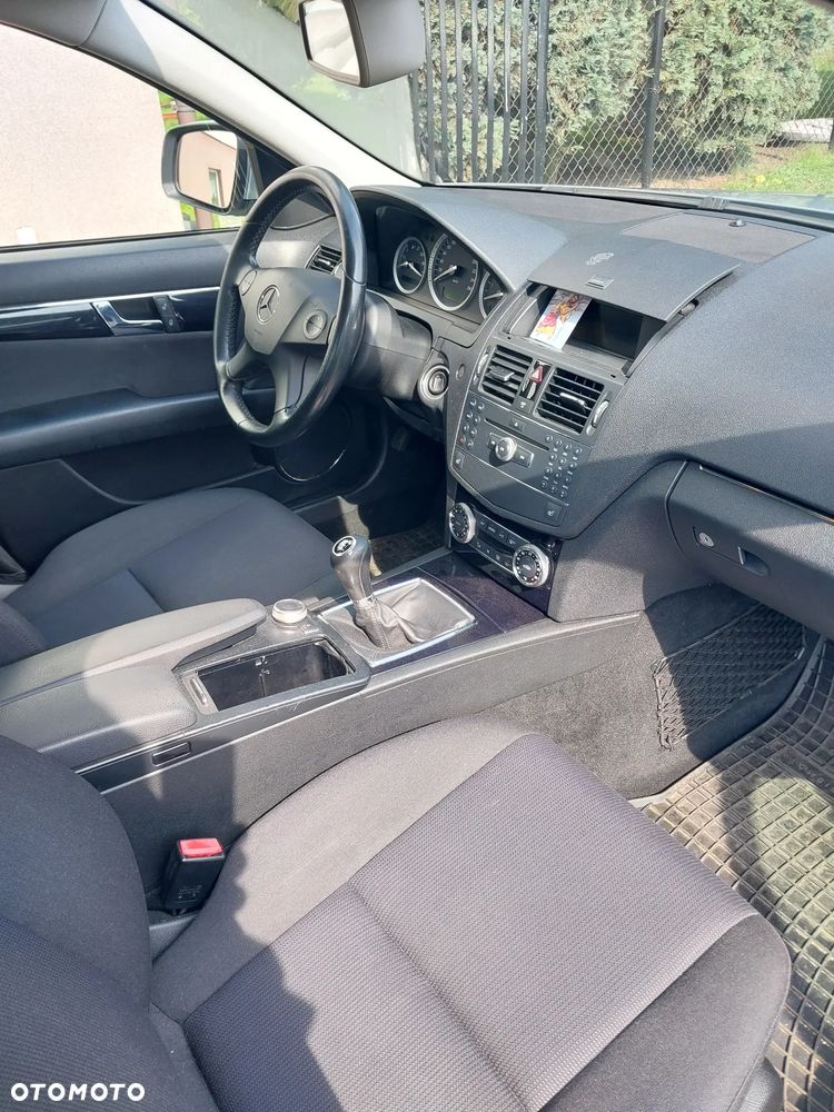 Mercedes-Benz Klasa C 220 CDI Classic - 9