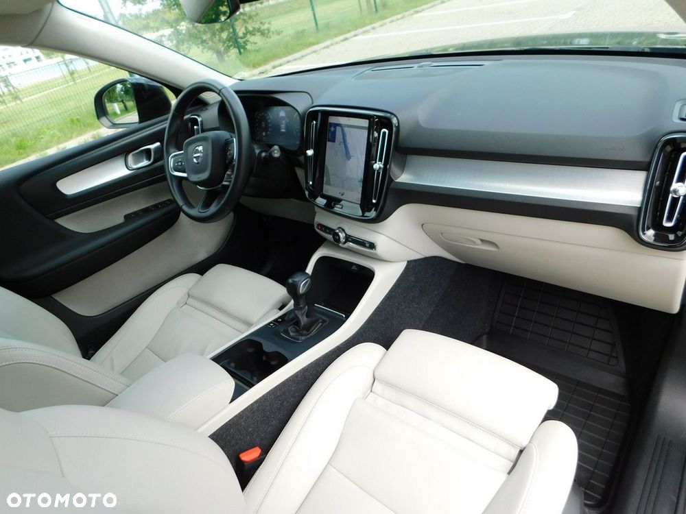 Volvo XC 40 D3 Momentum Pro - 8