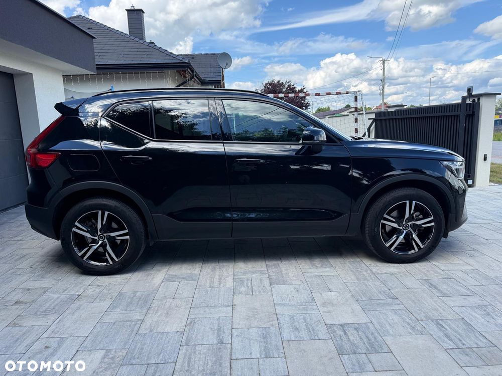 Volvo XC 40 B3 Plus Dark - 6