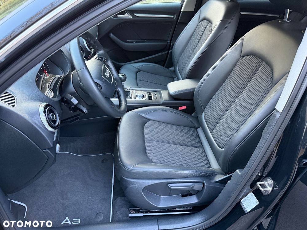 Audi A3 Sportback 2.0 TDI Ambiente - 39