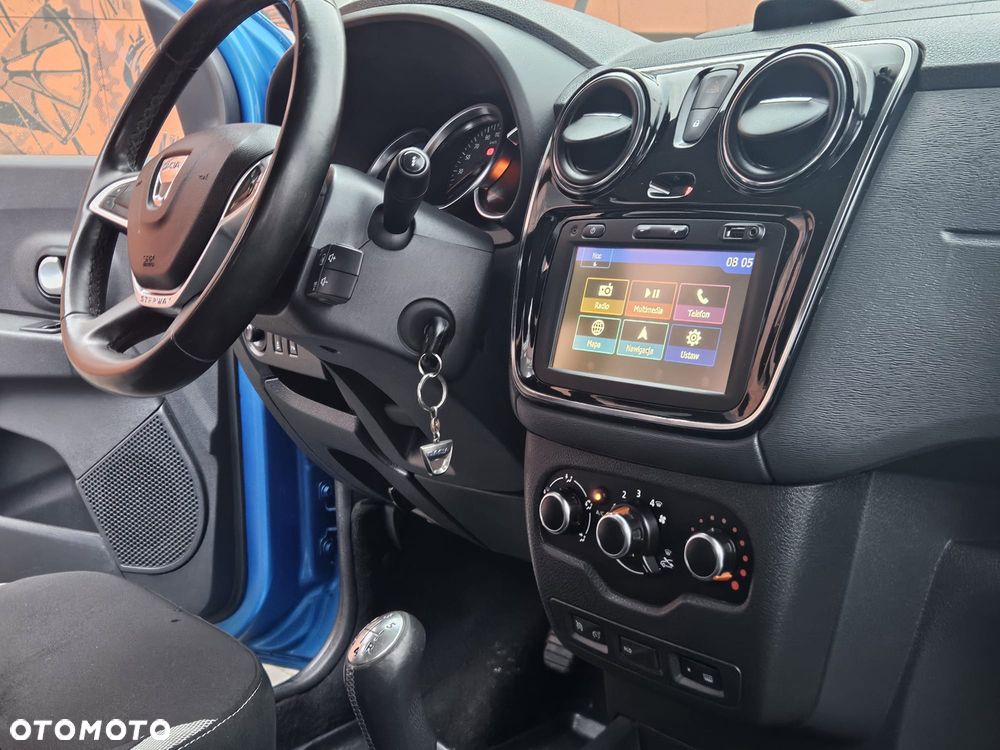 Dacia Lodgy 1.6 SCe Stepway S&S - 27