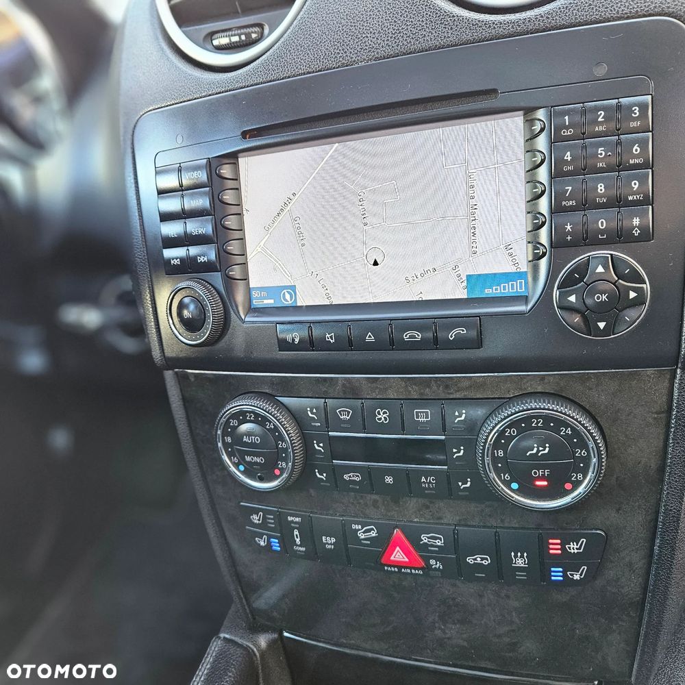 Mercedes-Benz ML - 22