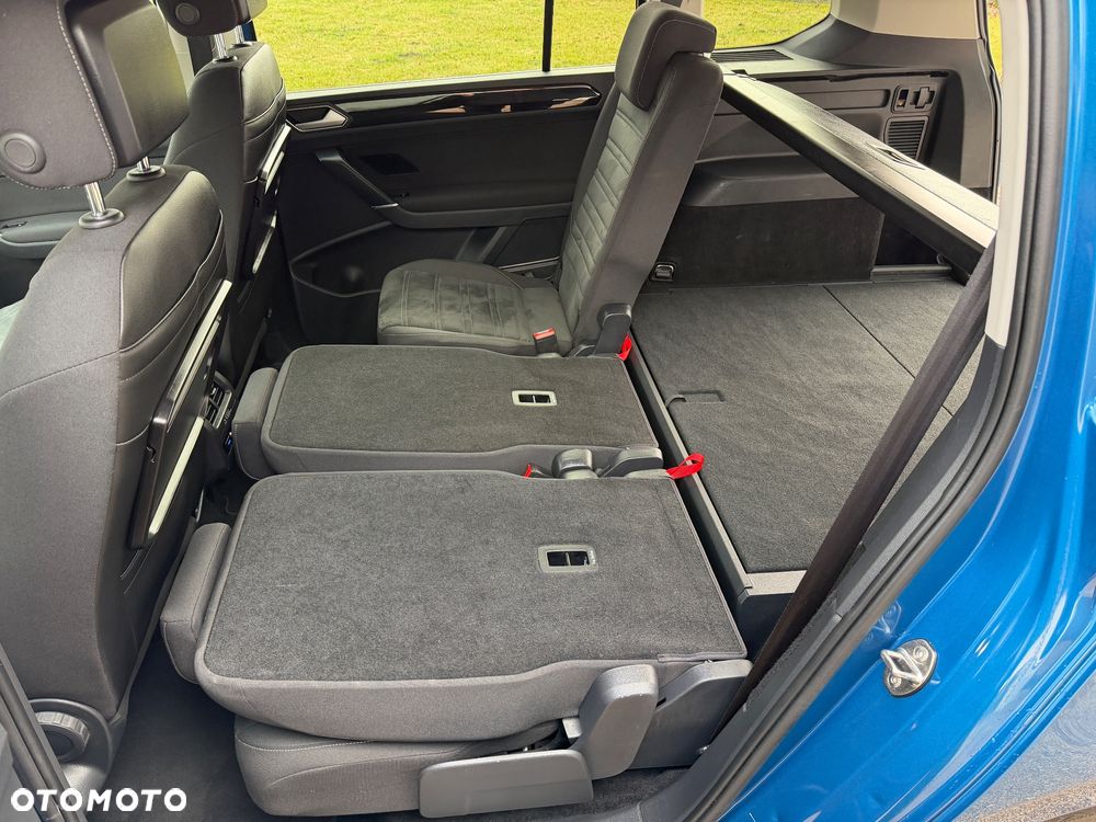 Volkswagen Touran - 23