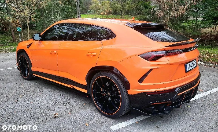 Lamborghini Urus Standard - 8