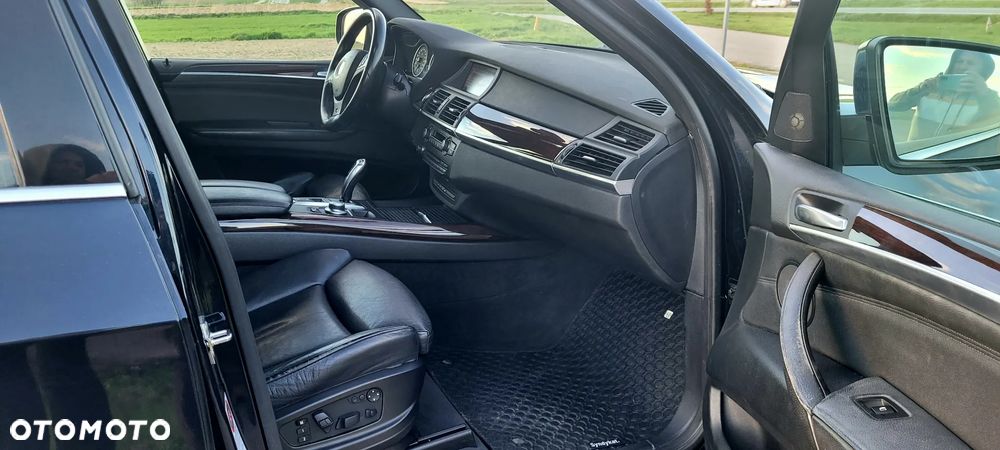 BMW X5 xDrive35d - 23