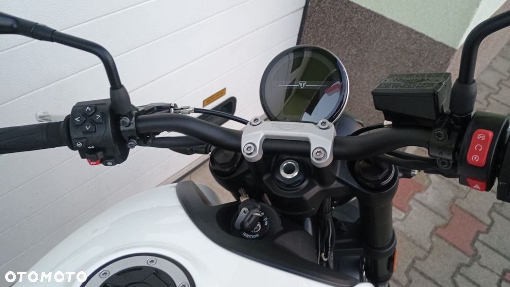 Triumph Trident - 27