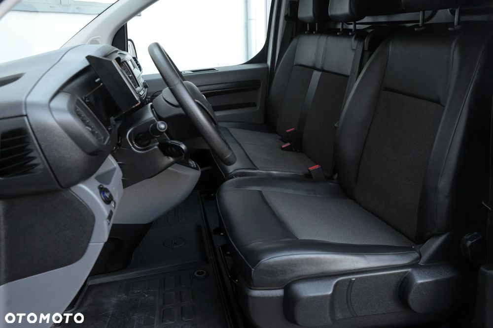 Opel Vivaro - 28