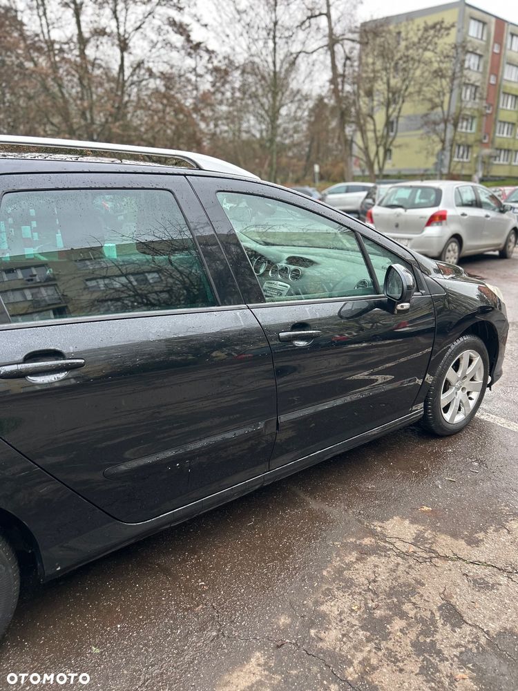 Peugeot 308 1.6 HDi Premium - 4