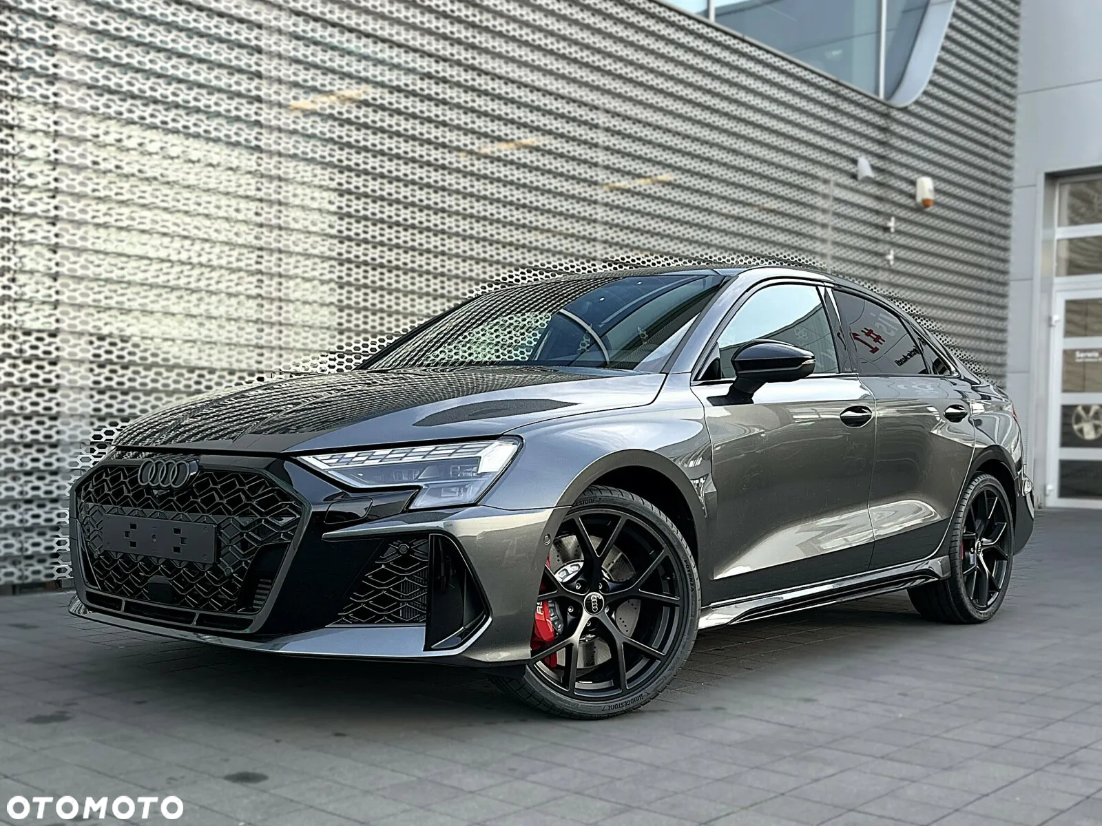 Audi RS3 Limousine TFSI Quattro S tronic - 2