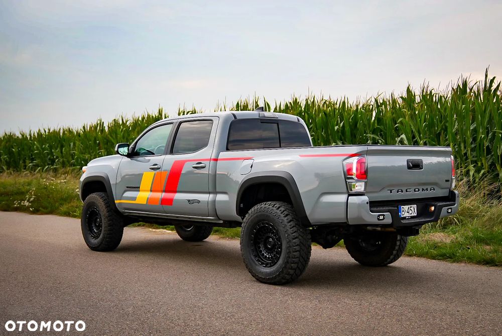 Toyota Tacoma - 5