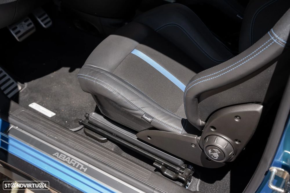 Abarth 695 - 17