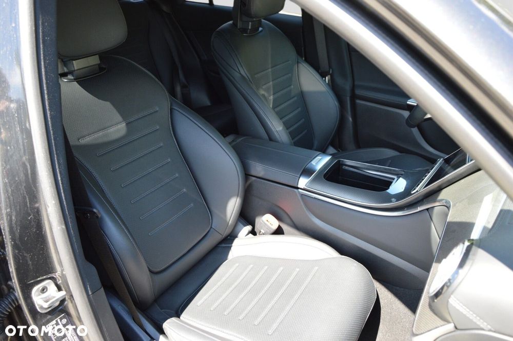 Mercedes-Benz GLC 200 mHEV 4-Matic AMG Line - 21