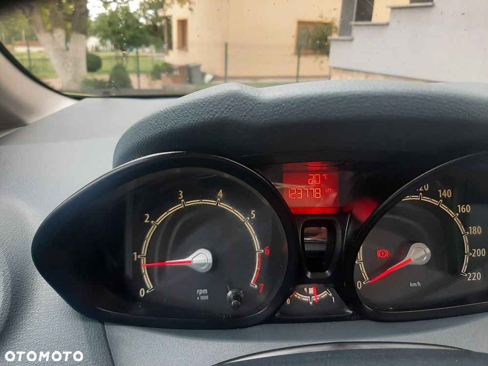 Ford Fiesta 1.25 SYNC Edition - 15