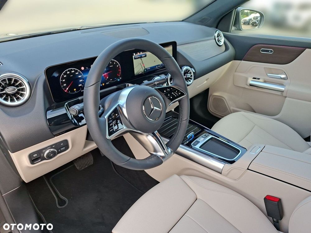 Mercedes-Benz GLA 200 Progressive - 9