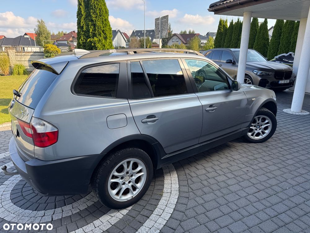 BMW X3 2.5i - 9