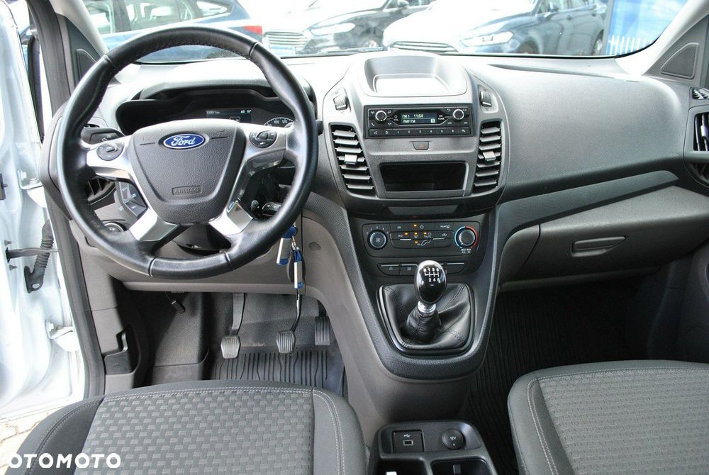 Ford Transit Connect - 15